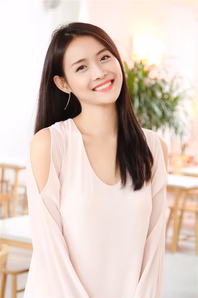 Truong My Nhan cong khai con gai 2 tuoi, ai nay ngo ngang-Hinh-8