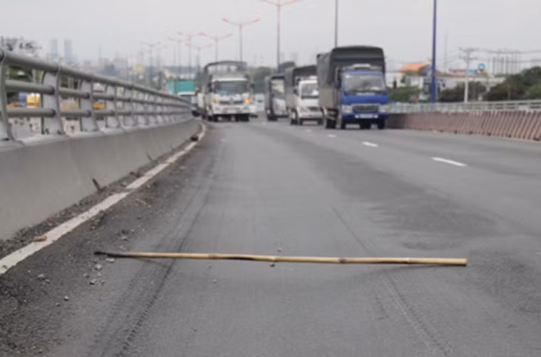 Do công trình đang trong thời gian bảo hành, Khu 2 đã yêu cầu đơn vị thi công (Tổng công ty Xây dựng Thăng Long) tiến hành sửa chữa, khắc phục và hoàn thành trong thời gian sớm.