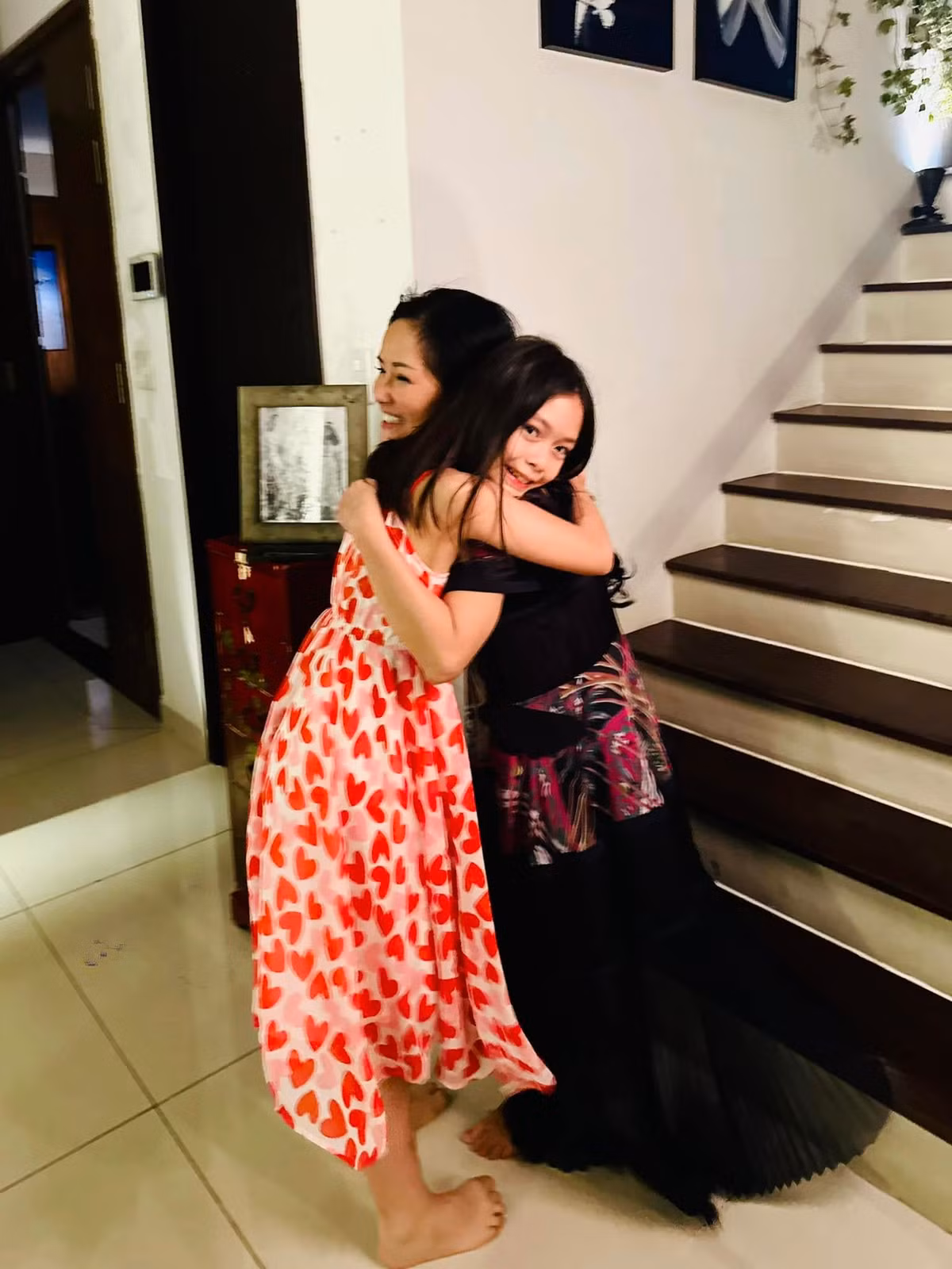 Tinh trang cua Hong Nhung sau 3 thang dieu tri ung thu-Hinh-4