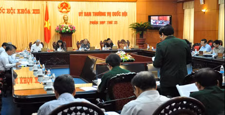 Một phiên họp của Ủy ban Thường vụ Quốc hội. Một phiên họp của Ủy ban Thường vụ Quốc hội.