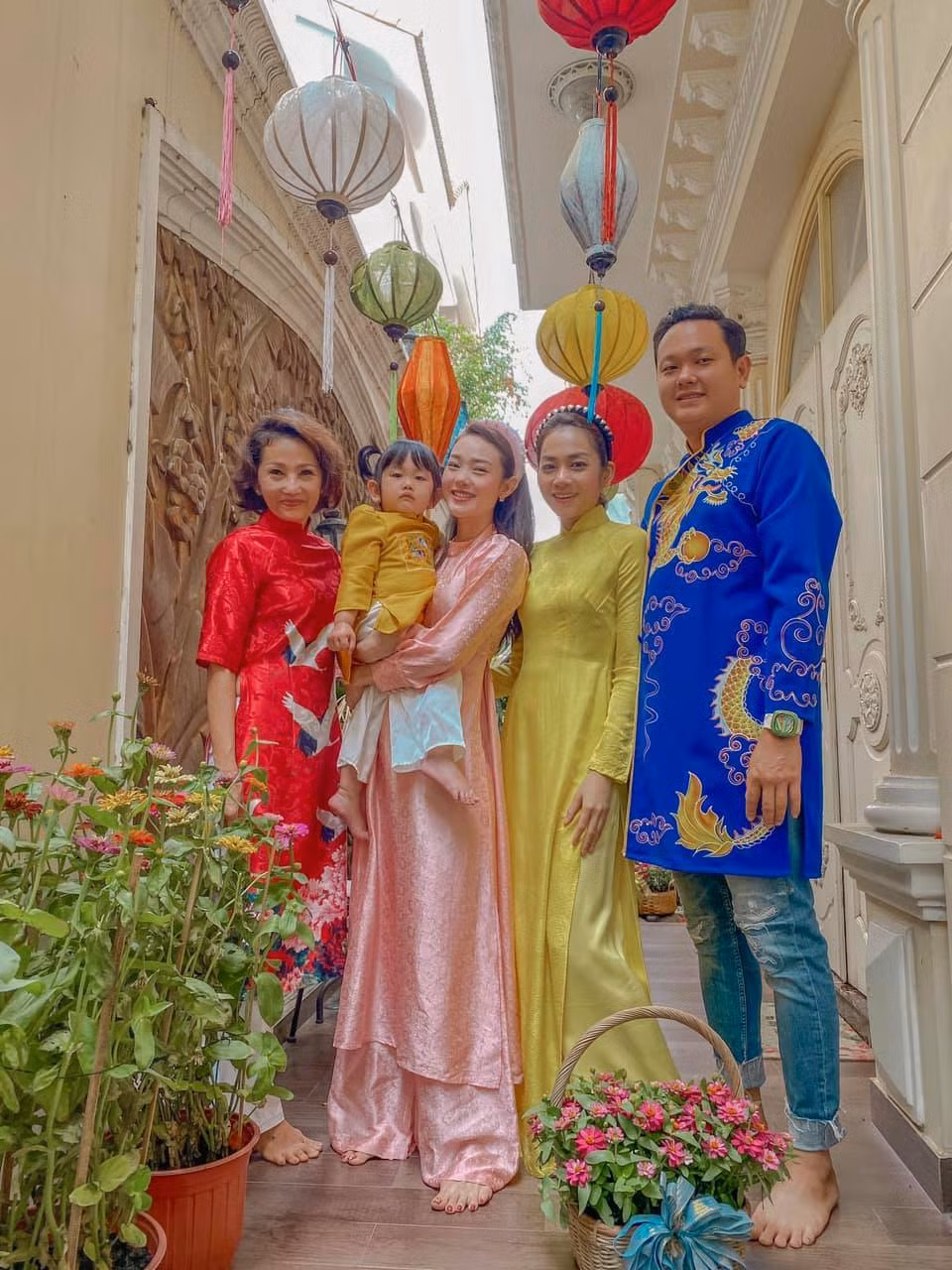 3 sao Viet vua dep noi tieng, vua la 'gai vang' trong kinh doanh BDS-Hinh-12