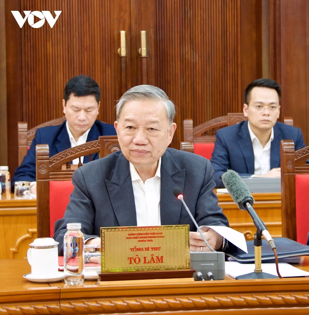 Tổng Bí thư: Dành ngân sách 3% cho phát triển KHCN, đổi mới sáng tạo, chuyển đổi số - Hình 2 Tong Bi thu: Danh ngan sach 3% cho phat trien KHCN, doi moi sang tao, chuyen doi so-Hinh-2
