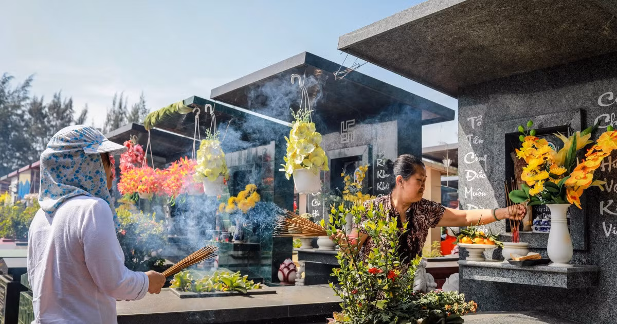 Tạ mộ cuối năm: 3 việc cần làm, 5 điều phải kiêng Ta mo cuoi nam: 3 viec can lam, 5 dieu phai kieng