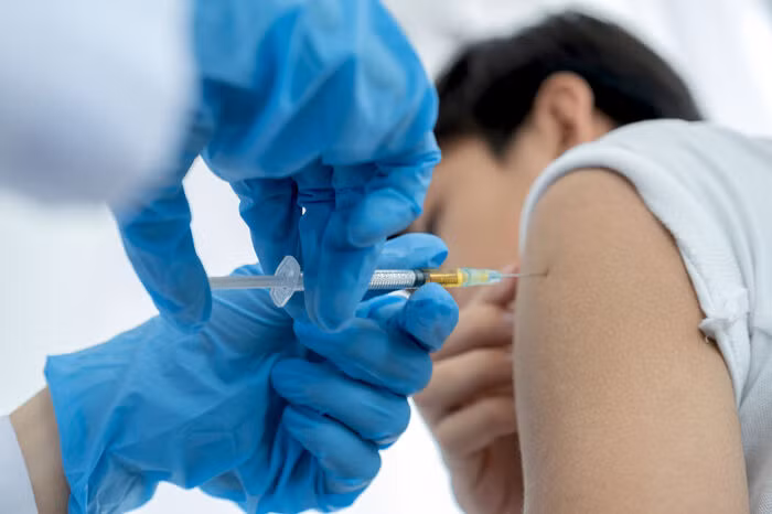 Ly do vaccine COVID-19 khong dem lai mien dich suot doi nhu cac loai vaccine khac