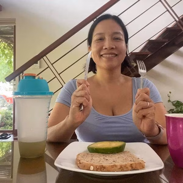 Mặt mộc của diva Mỹ Linh tuổi U50 dưới ống kính Tóc Tiên - Hình 11 Mat moc cua diva My Linh tuoi U50 duoi ong kinh Toc Tien-Hinh-11