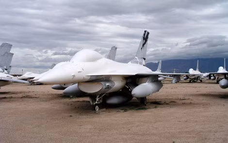 Mỹ còn hàng trăm chiếc F-16 có thể sử dụng được lưu giữ tại một số khu vực.
