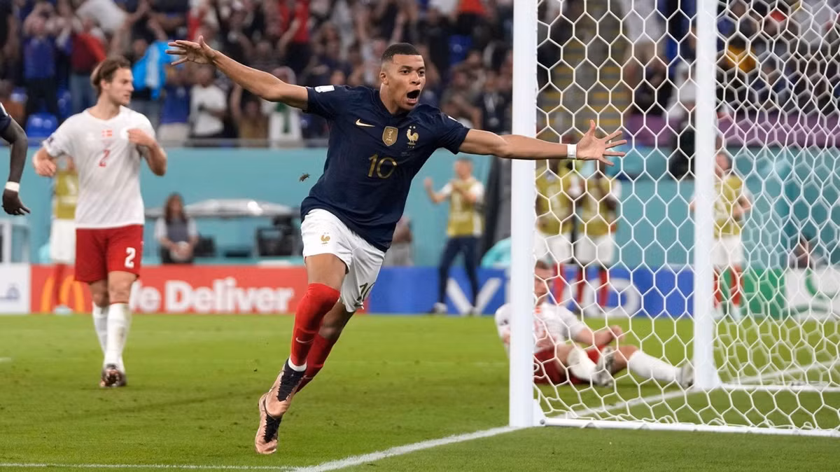 Cuoc doi ngoai san co cua ngoi sao doi tuyen Phap Kylian Mbappe-Hinh-2
