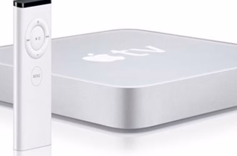 Tivi Apple đời đầu không thể truy cập iTunes Stores. Sự cố này được đề cập đầu tiên trên một trang web hỗ trợ của Apple. Theo đó, người dùng không thể mua hoặc thuê phim hay các shows truyền hình từ trên Cửa hàng, trong khi họ có thể xem được trailer của các bộ phim.
