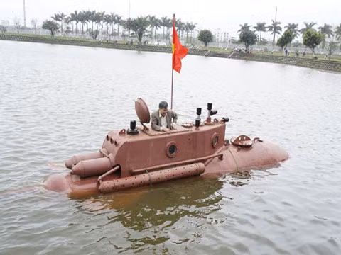 Được cấp phép, tàu ngầm Trường Sa sẽ chạy 50km trên biển.