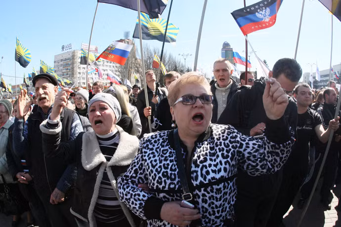 Người dân biểu tình ở thành phố Donetsk.
