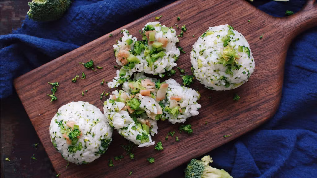 Phien ban com nam danh cho nguoi luoi an rau, tre con cung me