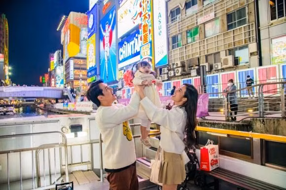 Con gái Đông Nhi "đốn tim" với loạt biểu cảm - Hình 9 Con gai Dong Nhi