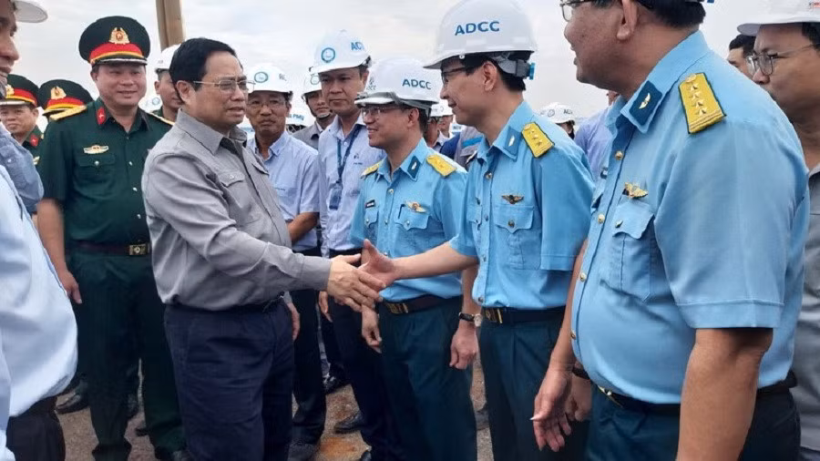 Thủ tướng kiểm tra tiến độ dự án Cảng Hàng không quốc tế Long Thành - Hình 2 Thu tuong kiem tra tien do du an Cang Hang khong quoc te Long Thanh-Hinh-2
