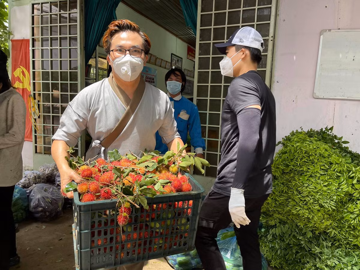 Vi sao MC Dai Nghia tuoi 44 van chua chiu lay vo?-Hinh-24