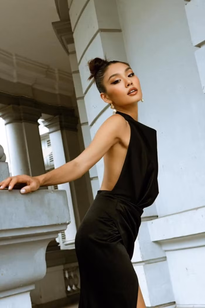 Thảo Nhi Lê khoe vòng một, đăng ảnh hở bạo dù đang thi hoa hậu - Hình 8 Thao Nhi Le khoe vong mot, dang anh ho bao du dang thi hoa hau-Hinh-8