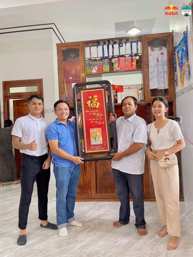 Biệt phủ lớn nhất huyện Bắc Bình của cầu thủ U23 Việt Nam Biet phu lon nhat huyen Bac Binh cua cau thu U23 Viet Nam