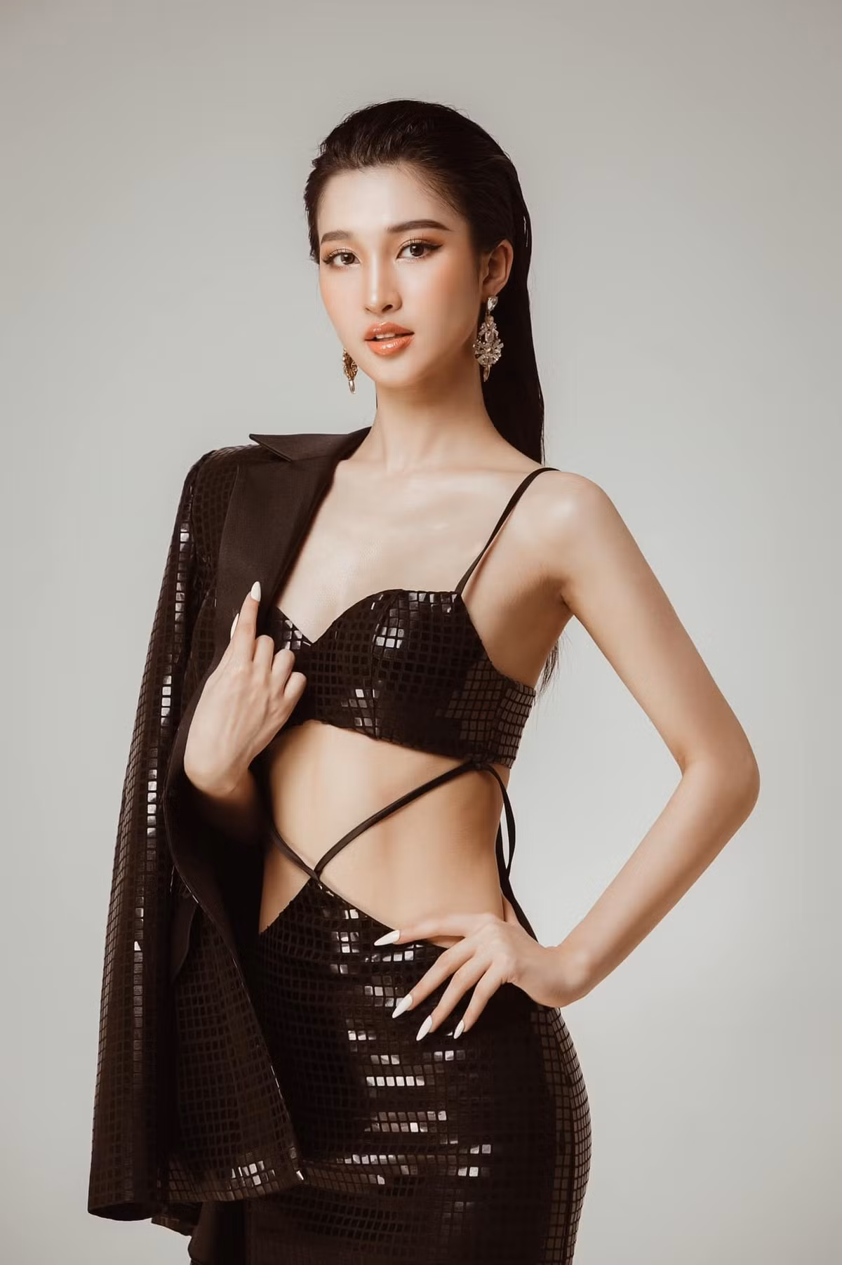 Anh doi thuong cua A hau Phuong Nhi-Hinh-8