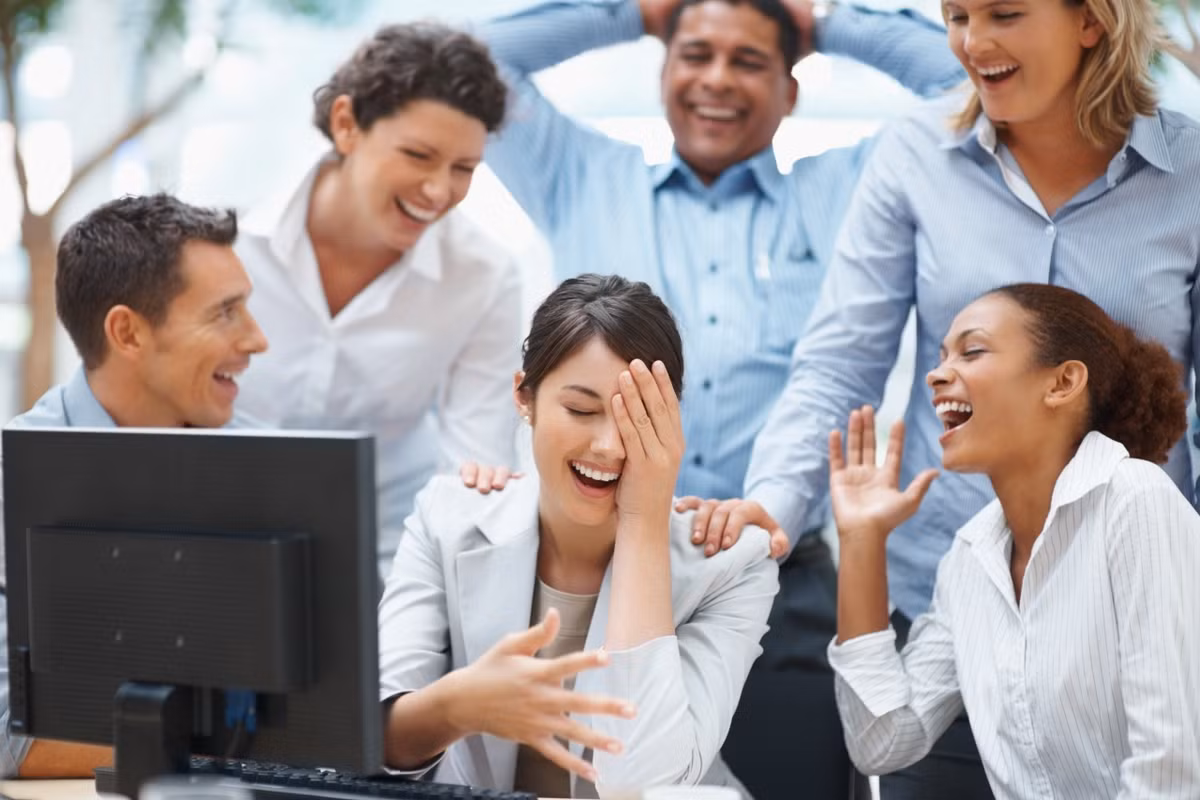 Vì thế, người này có mệnh quý nhân khi họ có thể hòa mình cuộc sống, dễ dàng thích nghi với hoàn cảnh, trong khi người khác cảm thấy đau khổ, hờn giận, oán thán. Cuộc đời của họ vì thế mà nhẹ nhàng, êm đềm và hiền hòa hơn bất cứ ai. 