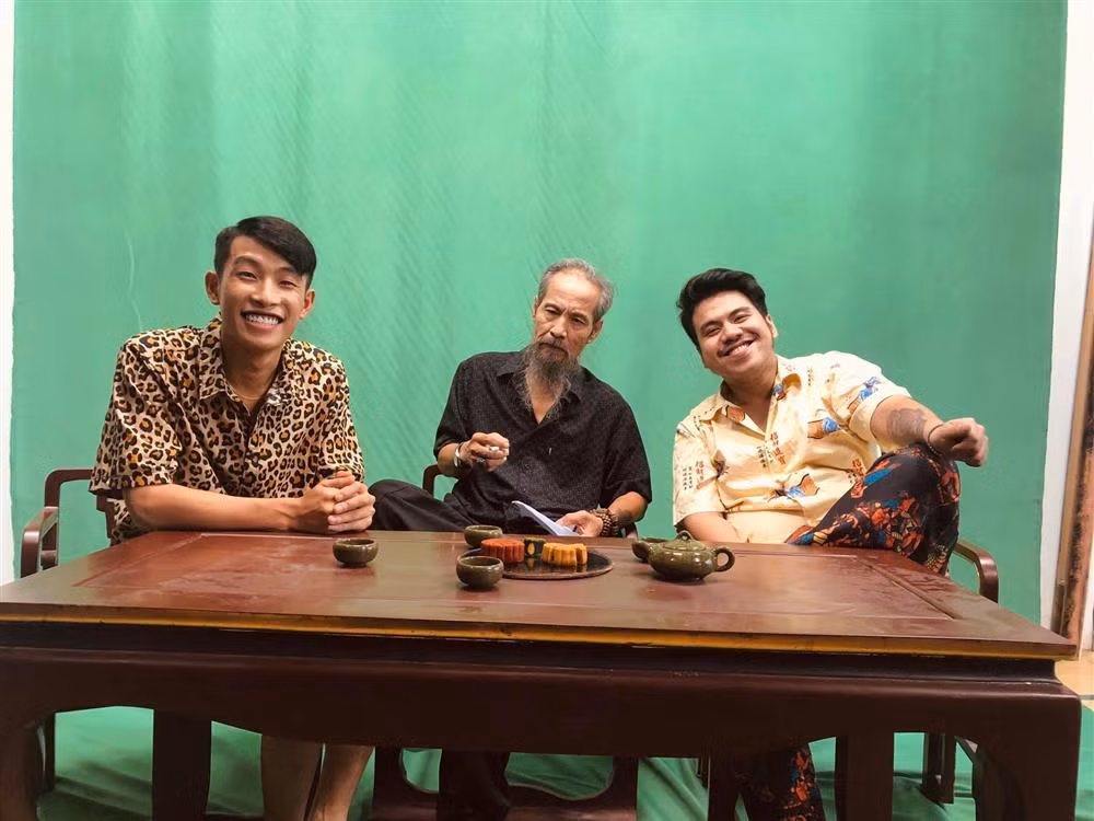 'Trum giang ho' 3 doi vo, 'Bac Dai Bang' ra sao tuoi xe chieu?-Hinh-2