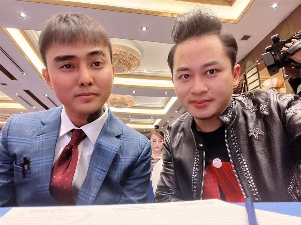 Tùng Dương "ăn mày quá khứ" 20 năm trước, diện mạo ngỡ ngàng - Hình 8 Tung Duong