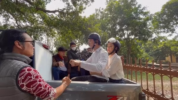 Phim Viet 'lua' khan gia bang chieu thuc, tuong lang man ma la lung-Hinh-4
