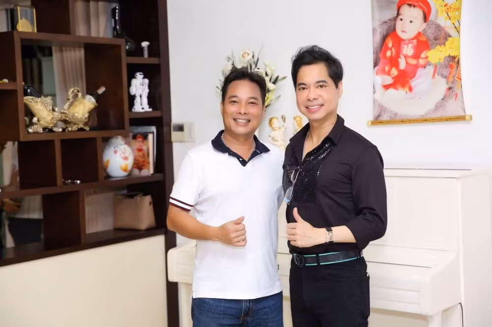Ở xa Ngọc Sơn nhưng hễ có sự kiện quan trọng nào, Ngọc Hải đều sẽ xuất hiện để ủng hộ anh trai.