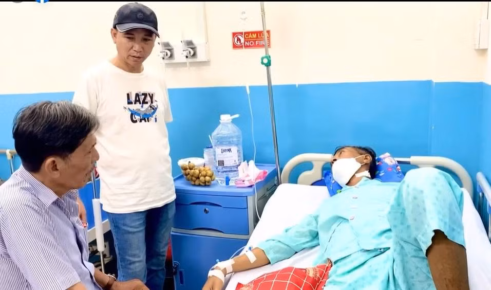 Từng tuyên bố cạch mặt Thương Tín, Tô Hiếu giờ lại "quay xe"? Tung tuyen bo cach mat Thuong Tin, To Hieu gio lai