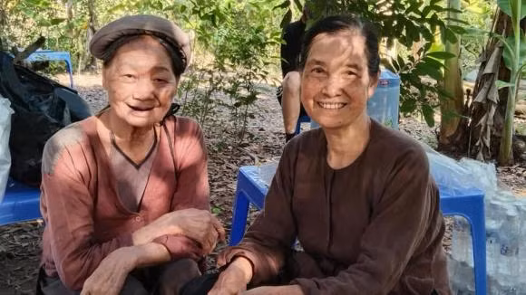 Loat anh cuoc song doi thuong it biet cua dien vien Ngoc Tan