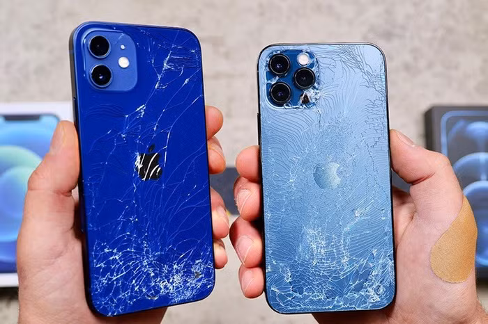 Vì sao màn hình iPhone 12, iPhone 13 trầy xước - Hình 2 Vi sao man hinh iPhone 12, iPhone 13 tray xuoc-Hinh-2