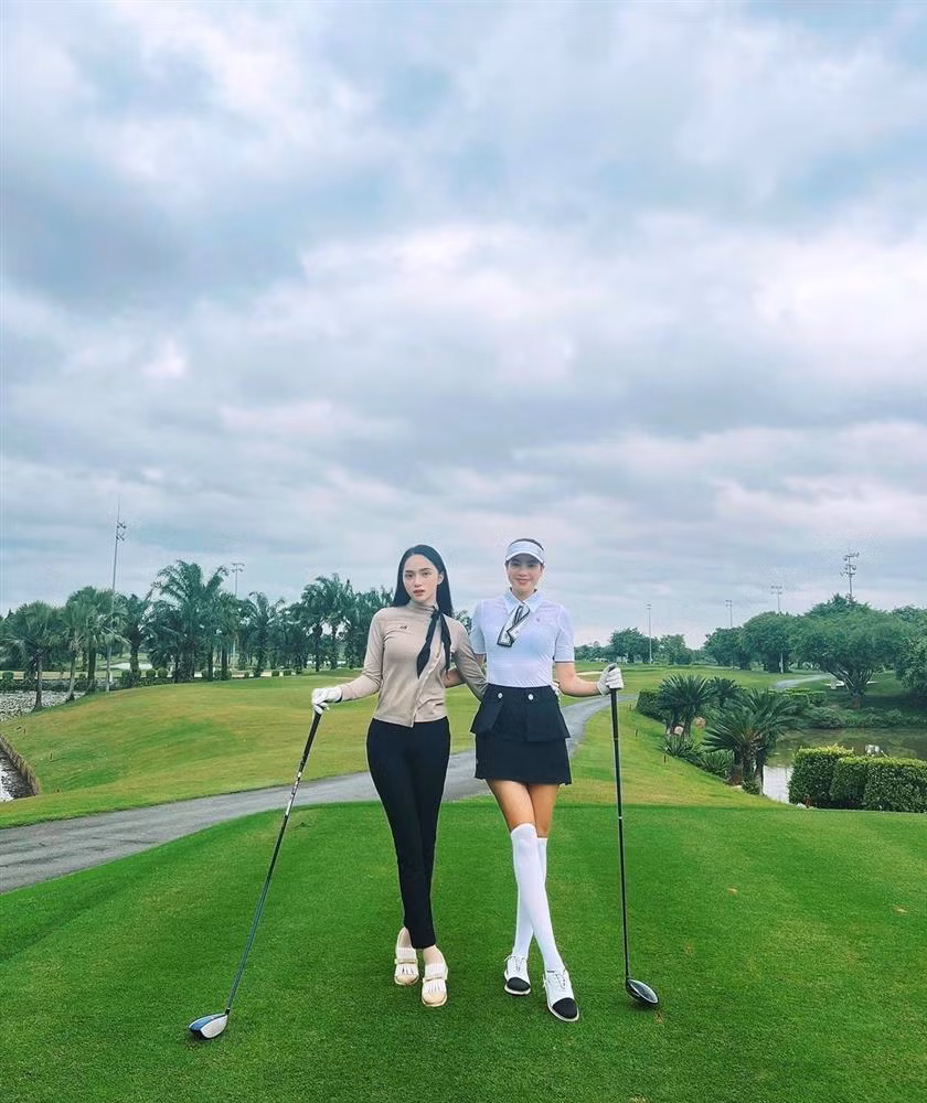 So ke san golf, Pham Huong lan at Huong Giang nho chieu cao 1m74-Hinh-2
