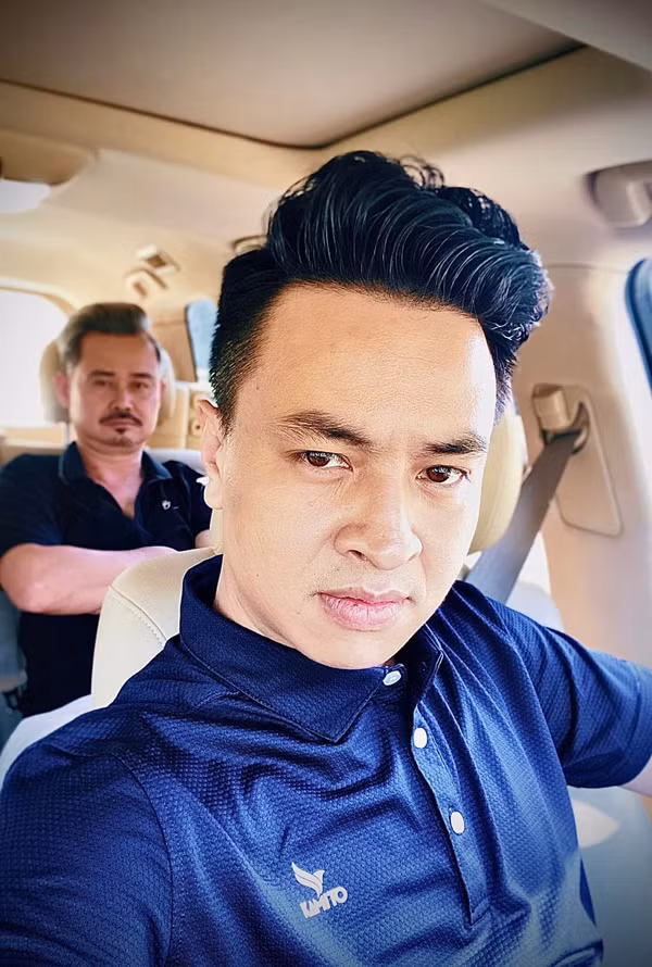 Doi tu kin tieng cua Ly Chi Huy, anh trai Hong Que