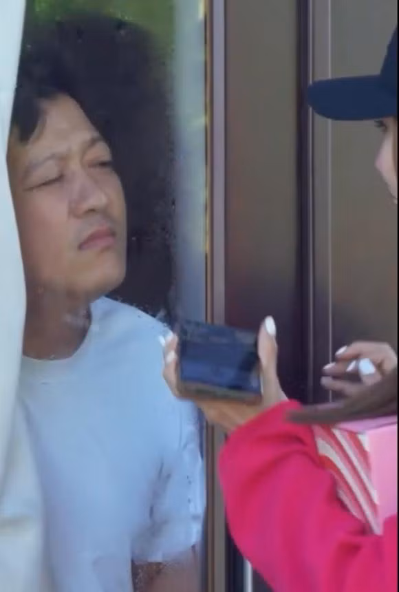Dan tinh phat hoang voi khuon mat moi ngu day cua Truong Giang