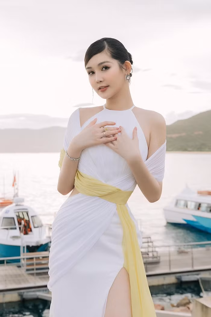 Le Au Ngan Anh tai xuat diu dang, san sang mac ao cuoi-Hinh-7