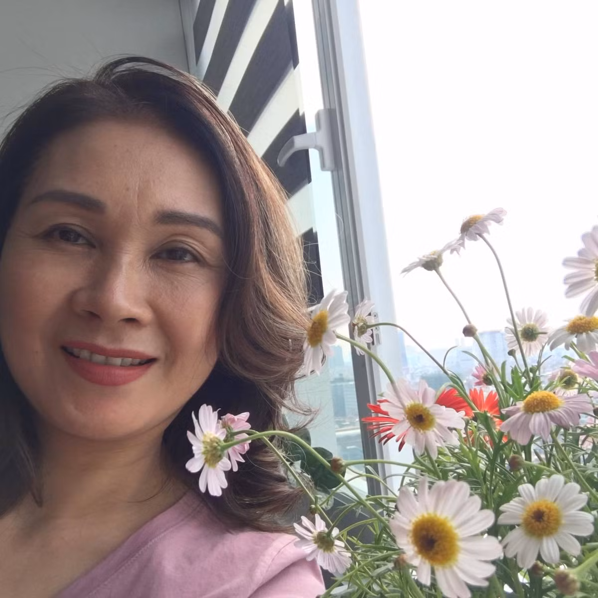 BTV Nhat Le 'Thoi su 19h' tung la A hau Ha Noi gio ra sao?-Hinh-12