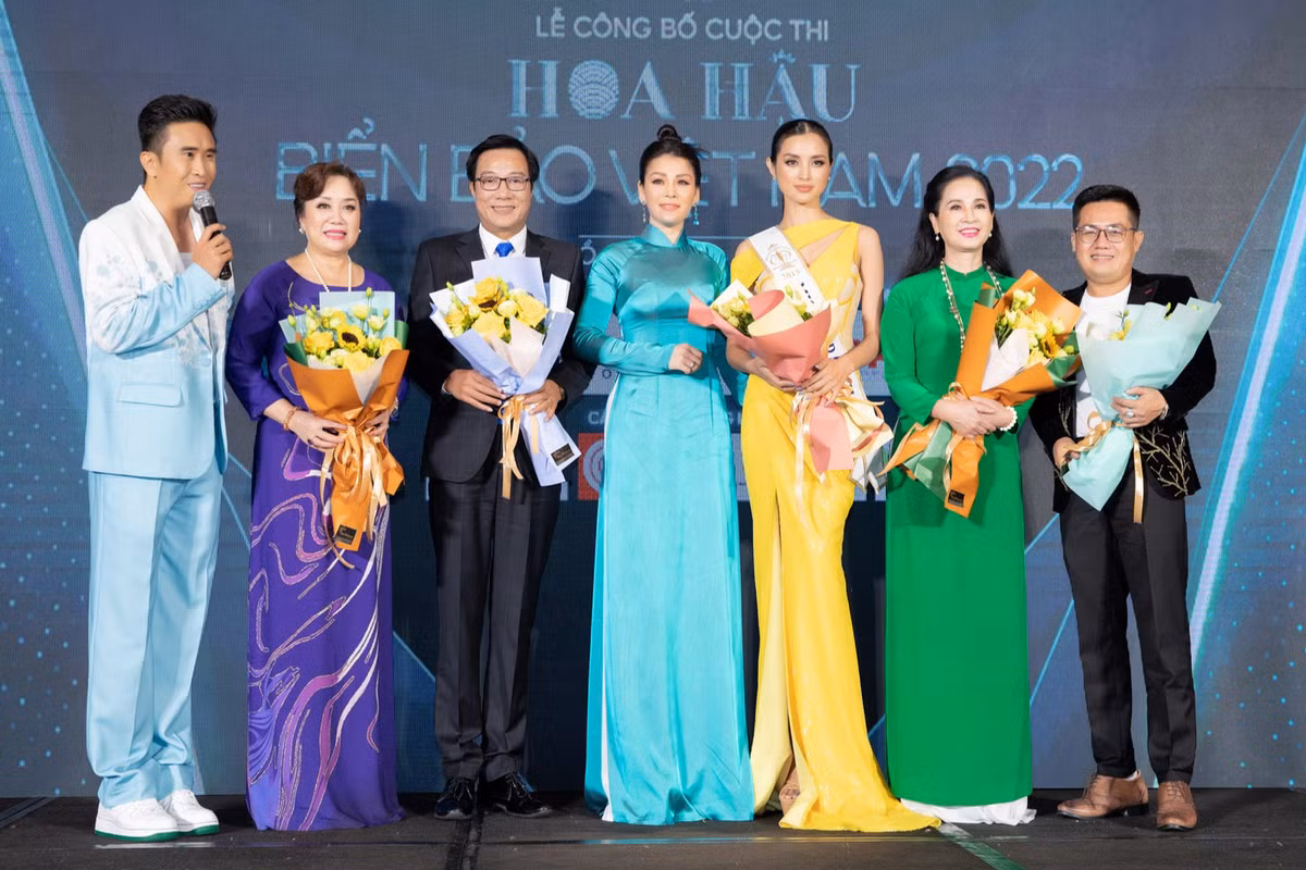 Mutya Johanna Datul chấm thi Hoa hậu Biển Đảo Việt Nam 2022 - Hình 2 Mutya Johanna Datul cham thi Hoa hau Bien Dao Viet Nam 2022-Hinh-2
