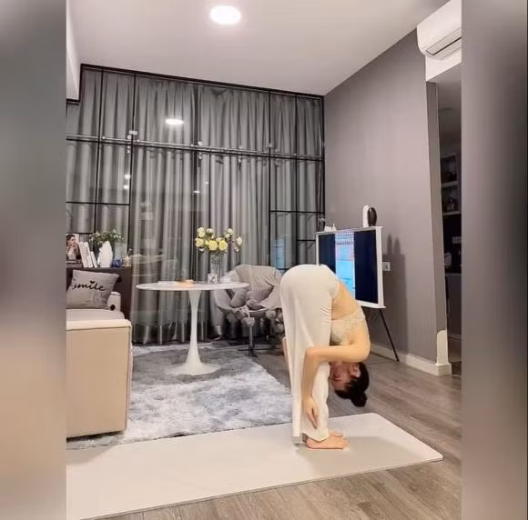Diễn viên Kim Oanh hé lộ không gian căn hộ ở Sài Gòn - Hình 10 Dien vien Kim Oanh he lo khong gian can ho o Sai Gon-Hinh-10