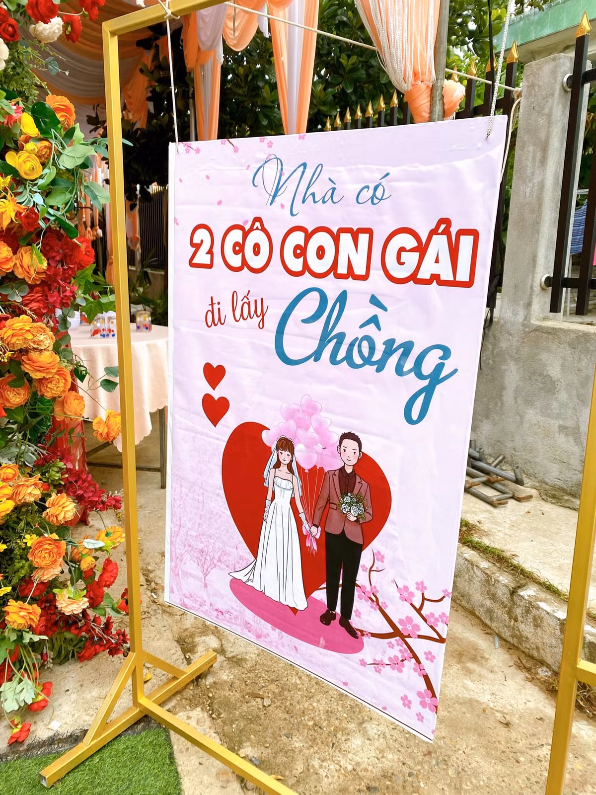 Chi em song sinh len 