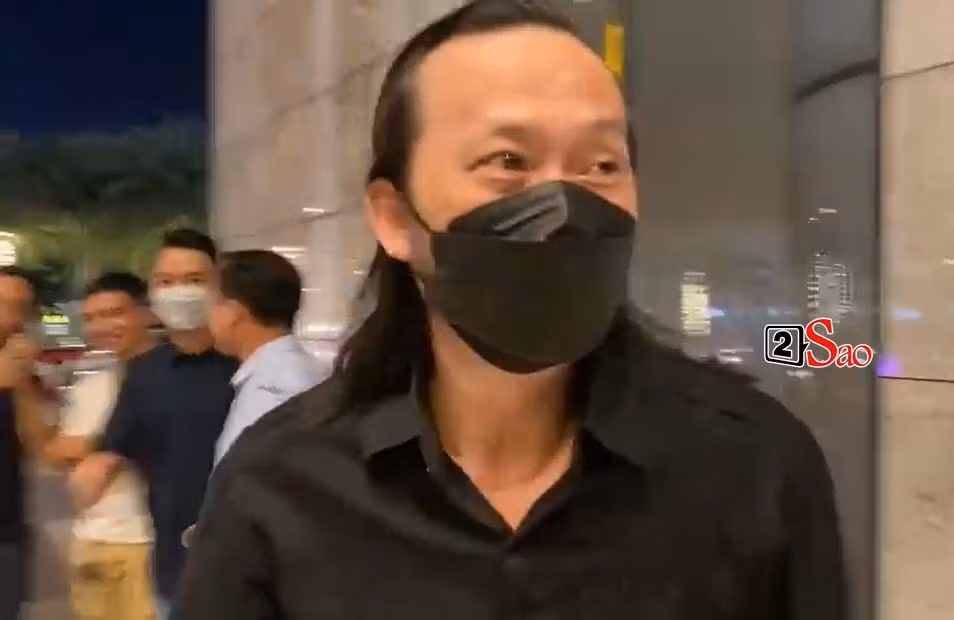 Hoai Linh bi vay kin khi xuat hien tai dam cuoi Mac Van Khoa-Hinh-3