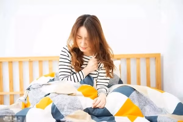 Nguoi dan ong bi suy tim, chi vi mon an mua dong-Hinh-2