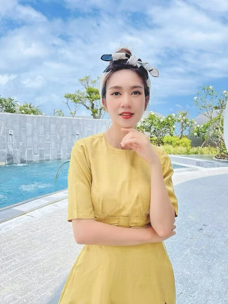 Bà xã Lý Hải có loạt phụ kiện đi biển chị em thích mê - Hình 2 Ba xa Ly Hai co loat phu kien di bien chi em thich me-Hinh-2