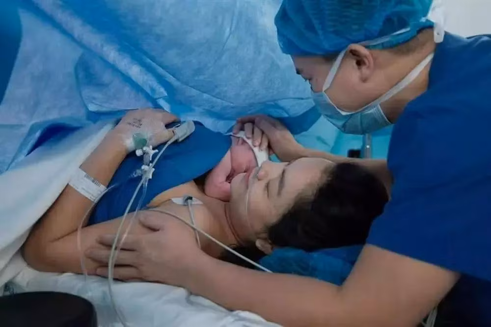 Ban trai bi an tang Pham Quynh Anh qua 