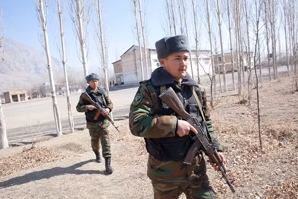 Kyrgyzstan trong mùa lên men sữa ngựa ảnh 15