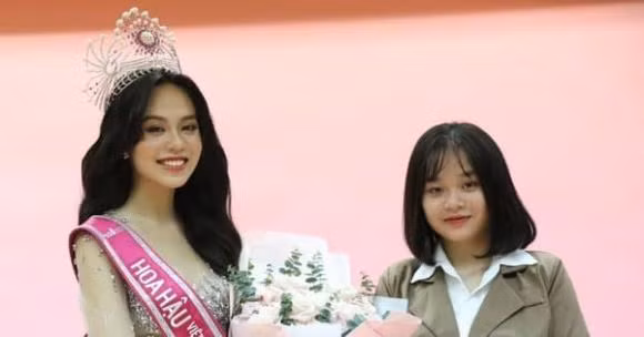 Lo dien em gai Hoa hau Thanh Thuy, ke con nguoi that cua chi-Hinh-3