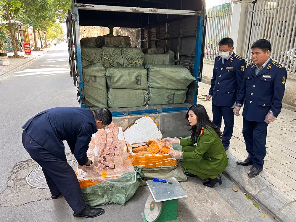 Giáp Tết Nguyên Đán, liên tục bắt hàng tấn thực phẩm bẩn Giap Tet Nguyen Dan, lien tuc bat hang tan thuc pham ban