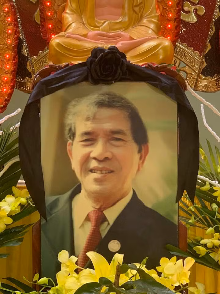 Ban be van chuong tien biet nha van Le Luu tai Hung Yen