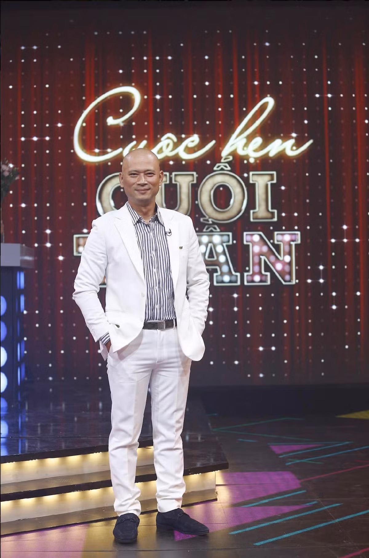 MC nam duy nhất của VTV để đầu trọc khi lên sóng là ai? - Hình 3 MC nam duy nhat cua VTV de dau troc khi len song la ai?-Hinh-3