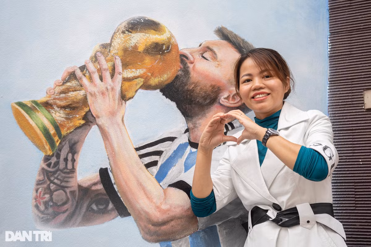 Thay giao chi tien ve hinh Messi nang cup truoc cong nha-Hinh-14