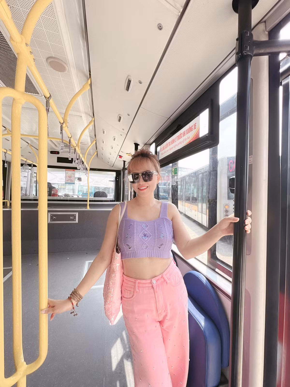 Diễn viên từng 4 lần đổ vỡ hôn nhân Hoàng Yến ngày càng gợi cảm - Hình 7 Dien vien tung 4 lan do vo hon nhan Hoang Yen ngay cang goi cam-Hinh-7