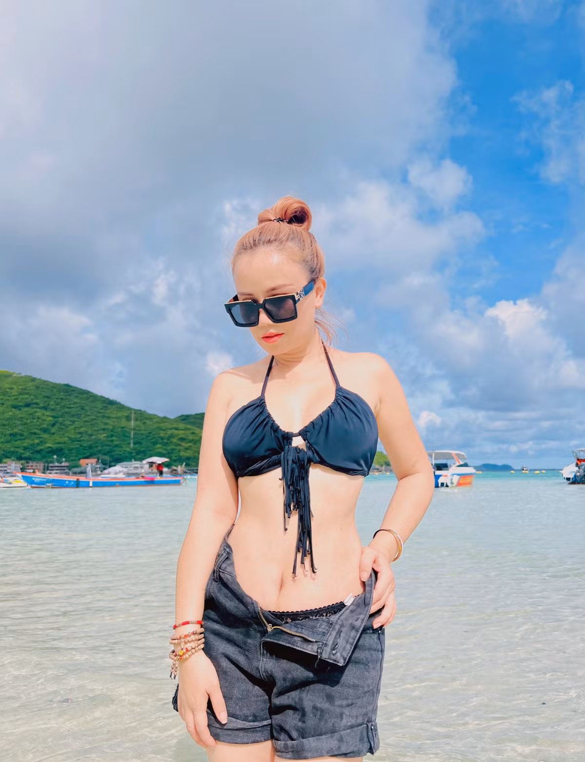 Diễn viên từng 4 lần đổ vỡ hôn nhân Hoàng Yến ngày càng gợi cảm Dien vien tung 4 lan do vo hon nhan Hoang Yen ngay cang goi cam
