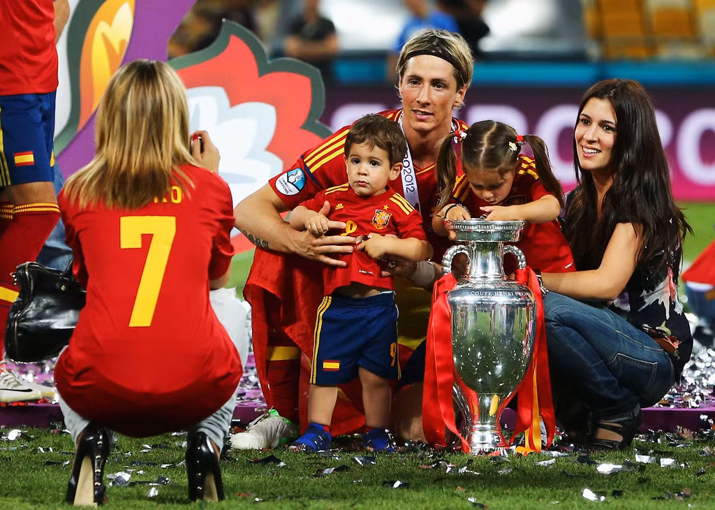 Messi va Fernando Torres: 2 nha vo dich World Cup chung cach chon vo-Hinh-3